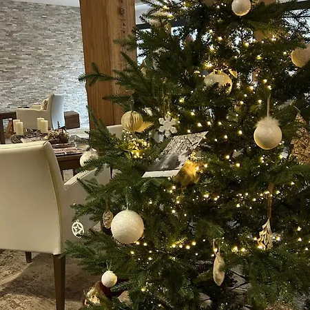 Maison Jenny Restaurant & Hotel