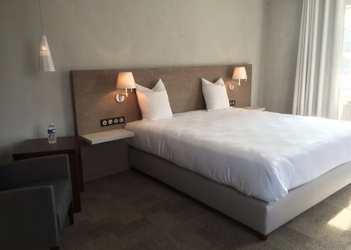 Maison Jenny Restaurant & Hotel 3*